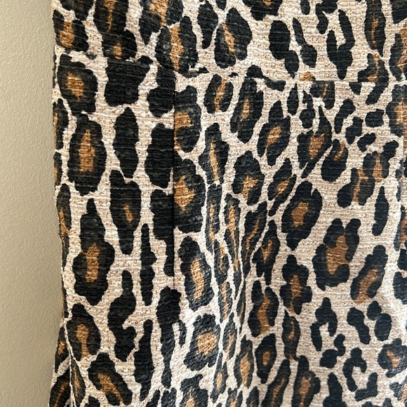 NWT- Alice + Olivia Leopard Print Sleeveless cut out back Dress - Picture 7 of 14